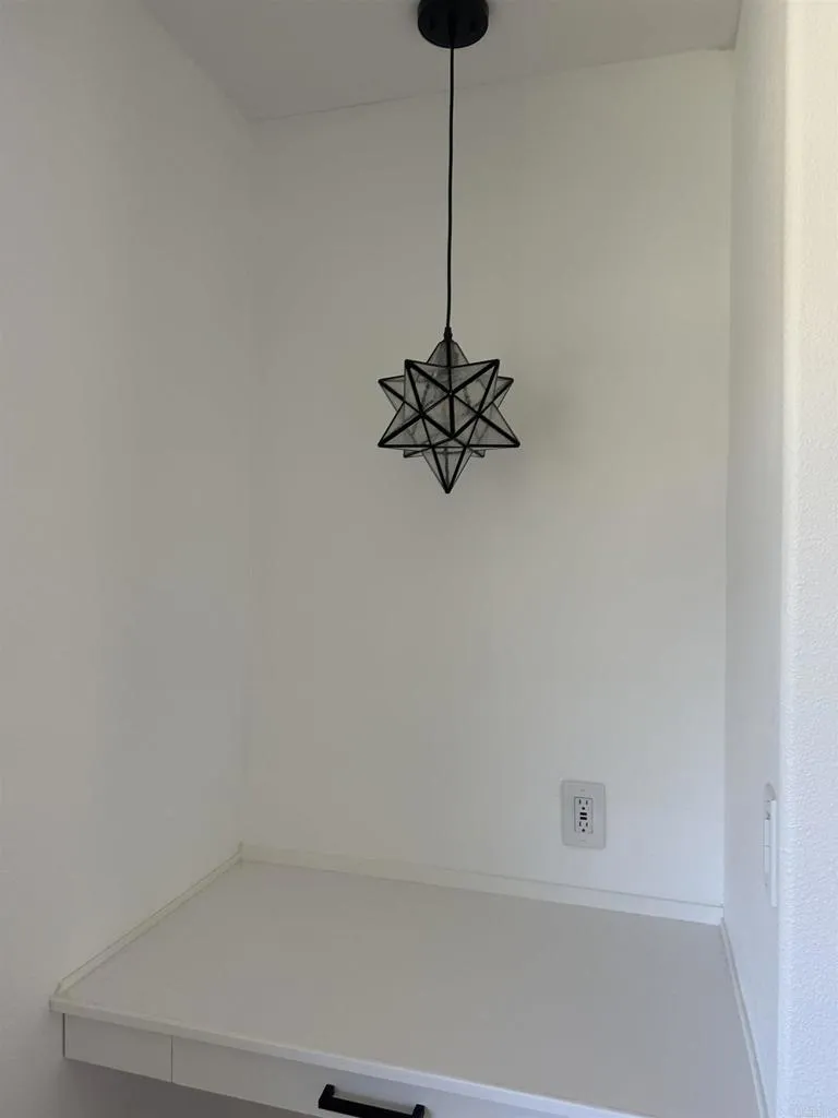 https://cdn.realtyfeed.com/cdn/127/306544181/f4ab63c72ebdf42eecd9f547dd2b6c50.webp