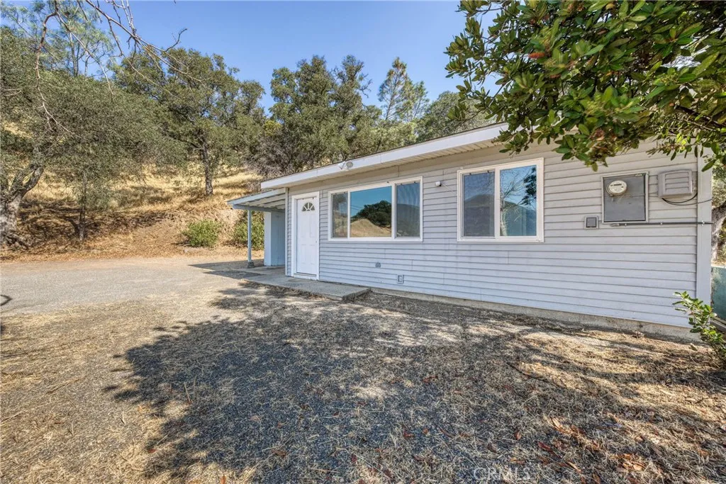 10670 Lakeshore Drive, Clearlake, CA 95422