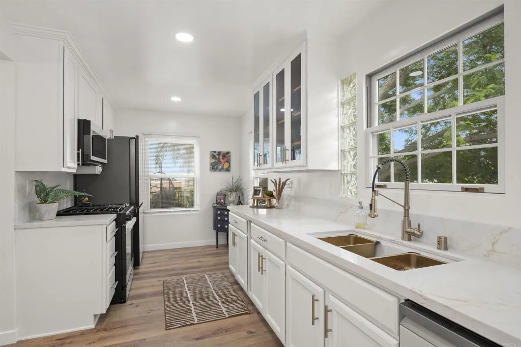 https://cdn.realtyfeed.com/cdn/127/306544235/7fcc02f7e30c0f921d06f1a36b9356cf.webp