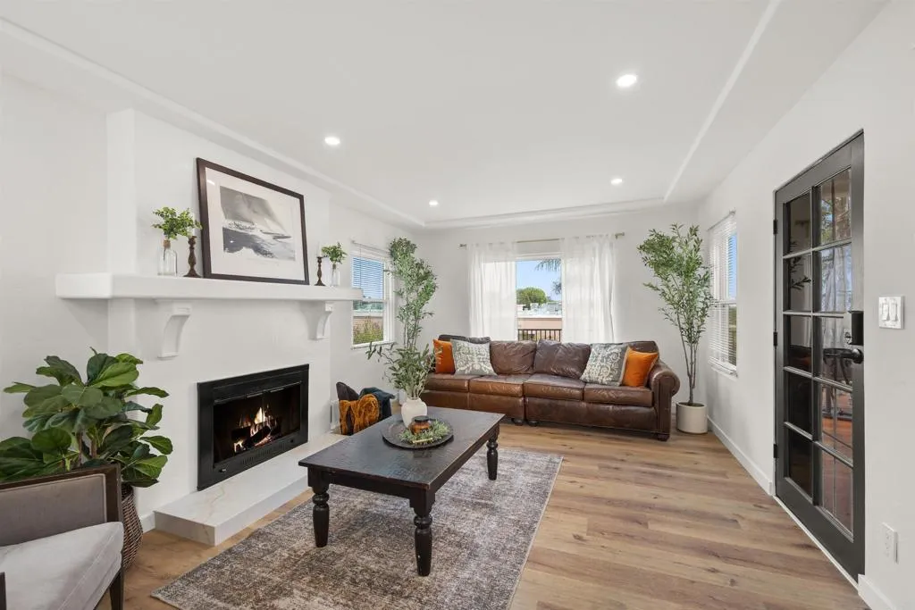 https://cdn.realtyfeed.com/cdn/127/306544235/dcb566d2c3f58452c99314a8368a0866.webp
