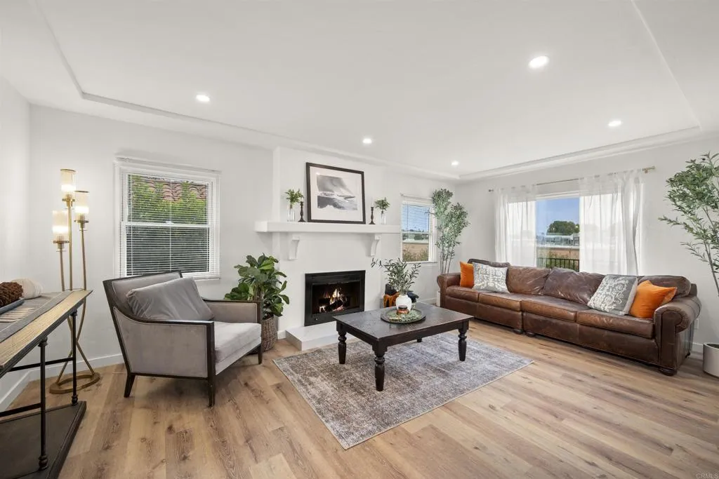 https://cdn.realtyfeed.com/cdn/127/306544235/ee462338c5d14d8675c8210aa4dc22e9.webp