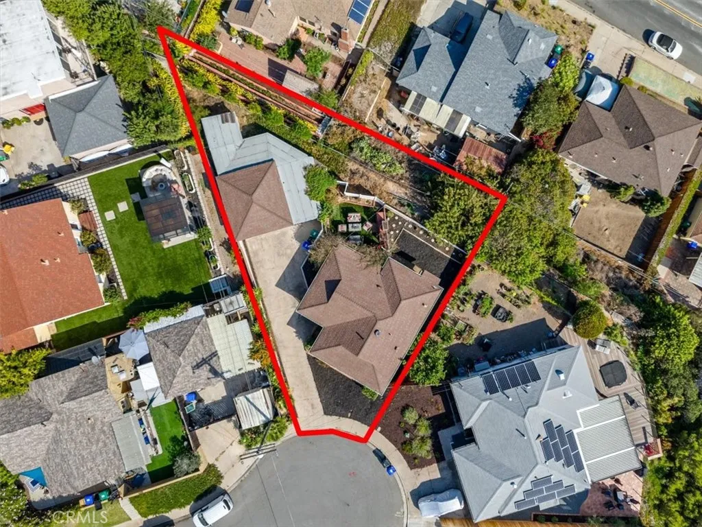 https://cdn.realtyfeed.com/cdn/127/306544237/23f7a4cd6ac2593d3f5d452b71a47cc8.webp