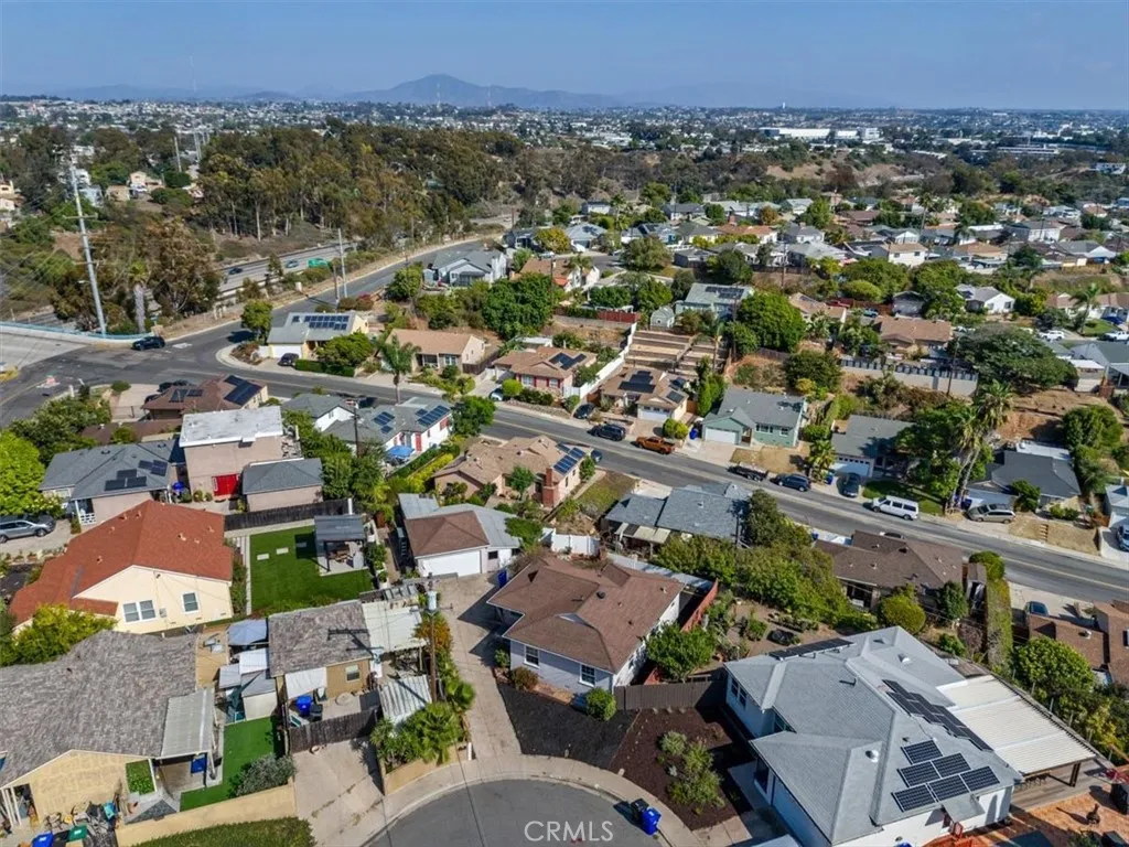 https://cdn.realtyfeed.com/cdn/127/306544237/33ebb395b64a496dec2b680f61b7f858.webp