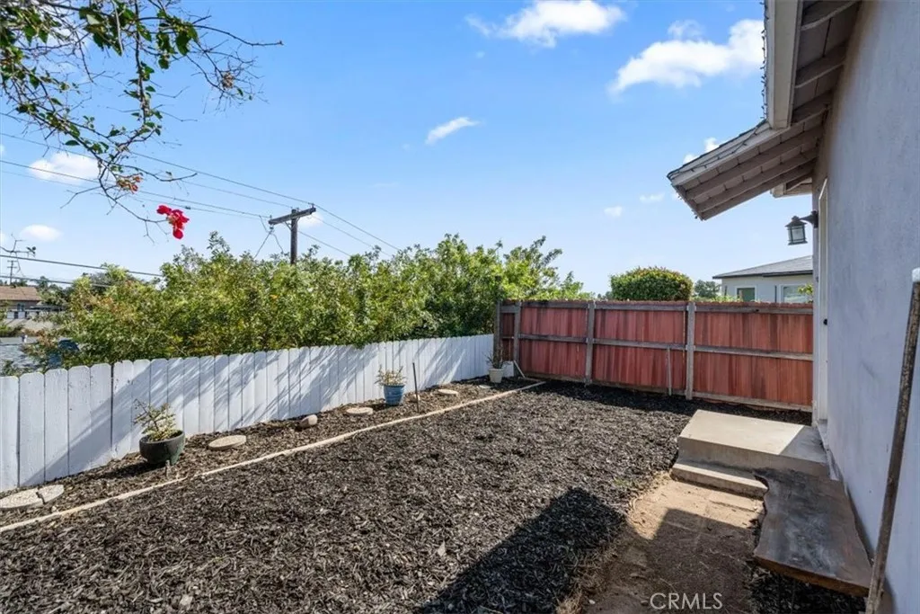 https://cdn.realtyfeed.com/cdn/127/306544237/f17ef6cc8e13a84acad154c6ca7bff78.webp