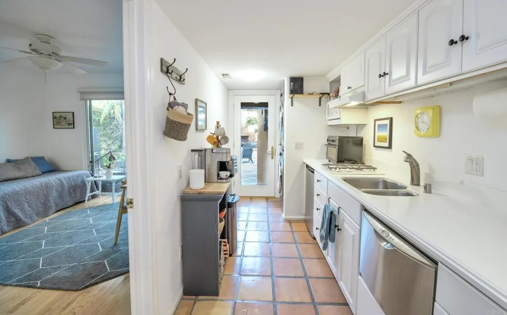 https://cdn.realtyfeed.com/cdn/127/306544278/6d6e80dcdf79c9879620baf966e3fcb8.webp