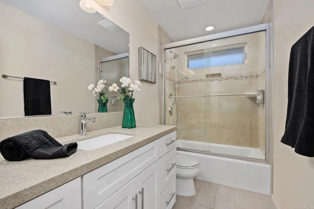https://cdn.realtyfeed.com/cdn/127/306544316/d42027086d594facfc476d96bd743068.webp