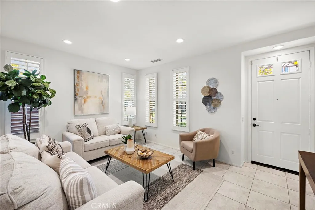 63 Tuberose Street, Ladera Ranch, CA 92694 - Photo 5 of 49, Ladera Ranch, CA