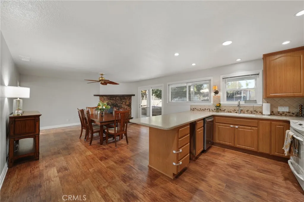 https://cdn.realtyfeed.com/cdn/127/306544369/2bf69f22a459521fa3a59e47acac7973.webp