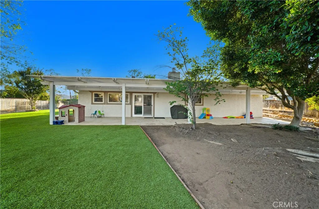 https://cdn.realtyfeed.com/cdn/127/306544369/73a1a29d21ce2094abb1d1d376fa135e.webp
