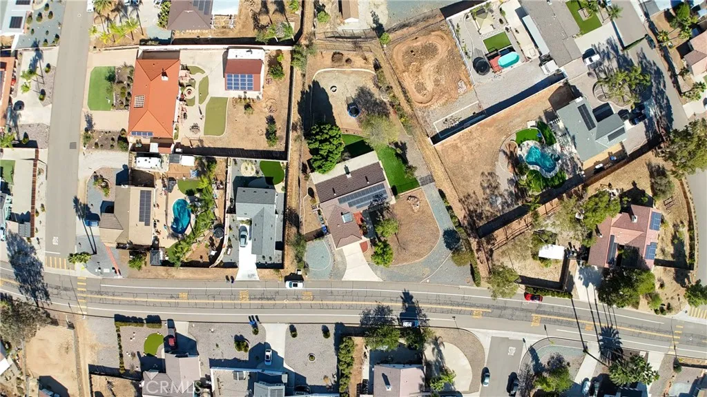https://cdn.realtyfeed.com/cdn/127/306544369/92374110104658191326bc27bb359272.webp