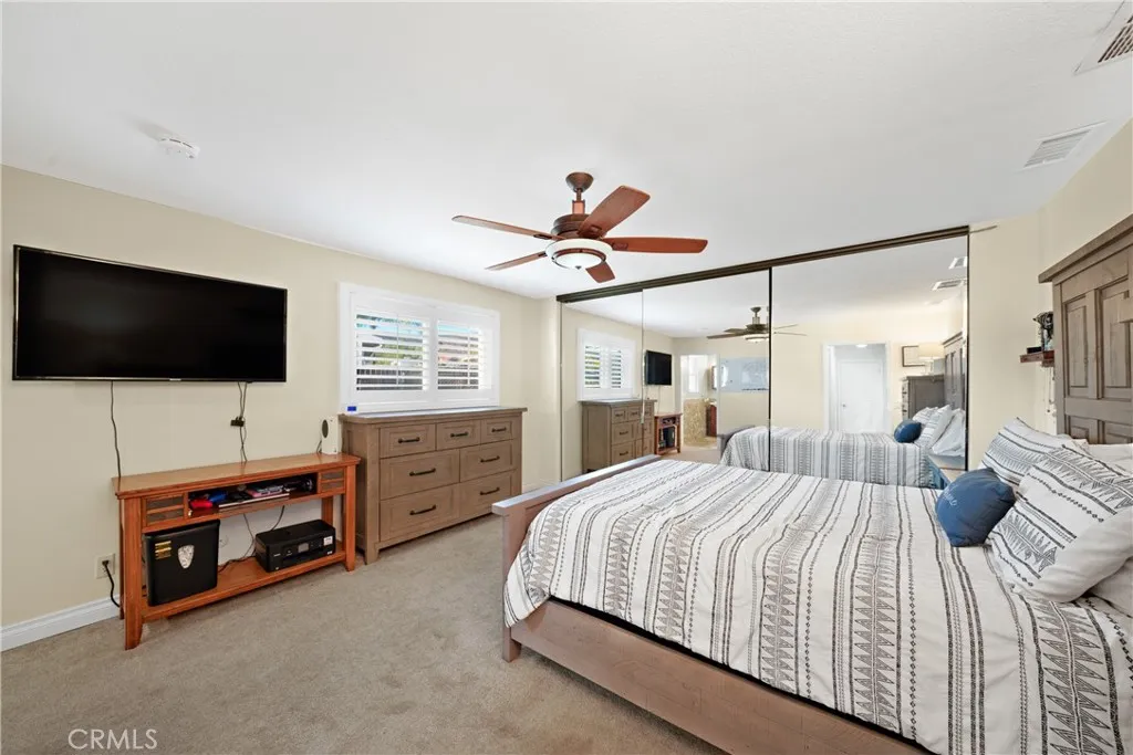 https://cdn.realtyfeed.com/cdn/127/306544369/c9548bb7ac10c6cbc48e3b43237dd077.webp