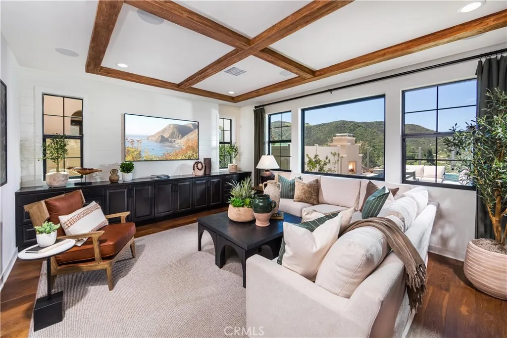 https://cdn.realtyfeed.com/cdn/127/306544373/9eaa4d9ddbbe22cf5a801ad4cb8fb435.webp