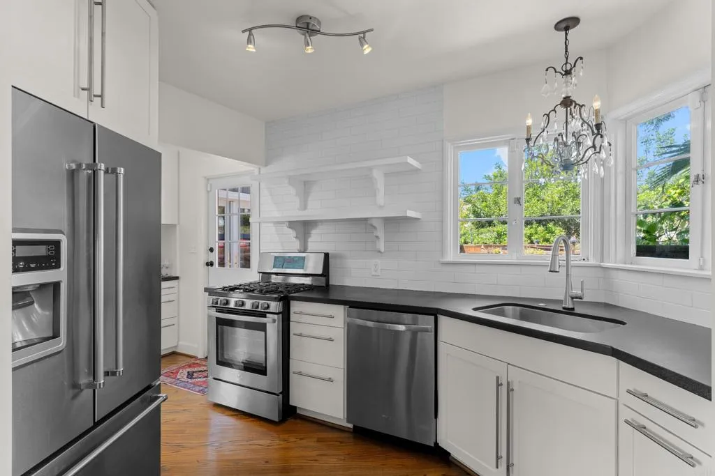 https://cdn.realtyfeed.com/cdn/127/306544443/b0dcb07f64c871f4ccb6f3a46daba91f.webp