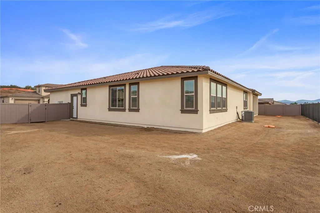 https://cdn.realtyfeed.com/cdn/127/306544476/01289ac5250ea377c4651edf47386c41.webp