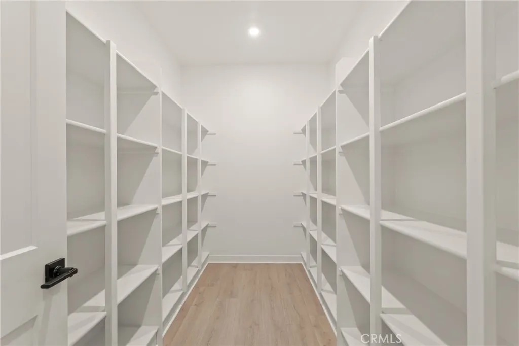 https://cdn.realtyfeed.com/cdn/127/306544476/36544e1672f69b6290bfca692e0b496c.webp