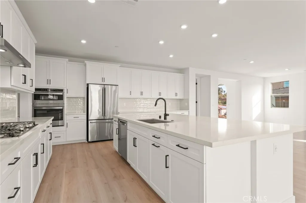 https://cdn.realtyfeed.com/cdn/127/306544476/c1ea83f13dba8c4b7d587878f256f637.webp