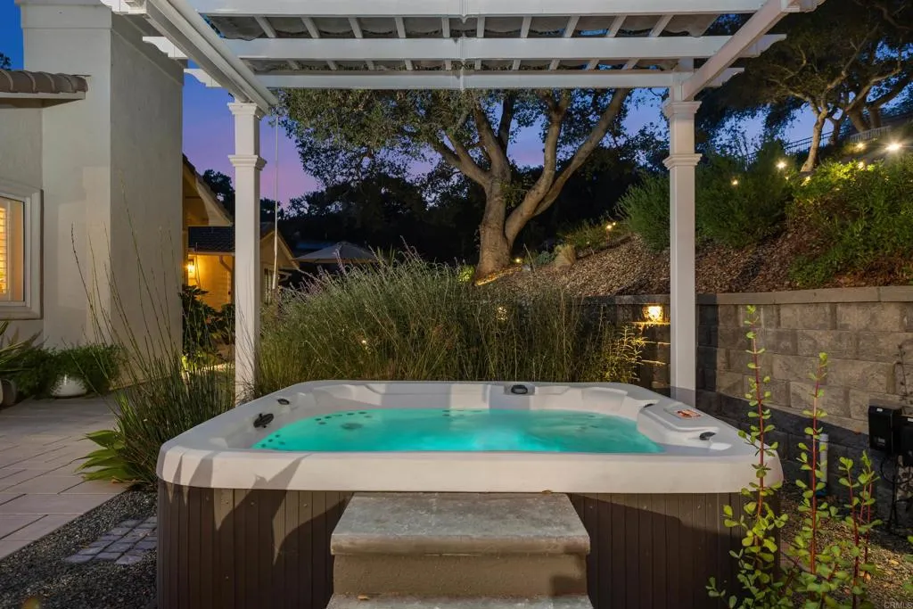 https://cdn.realtyfeed.com/cdn/127/306544577/5f95b8d807c3a7cc54e1e6e44d2e5094.webp