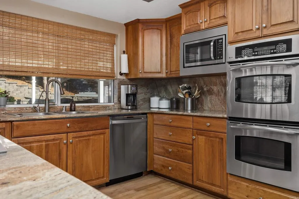 https://cdn.realtyfeed.com/cdn/127/306544577/a5c5a91538d401f853ad5017935577fc.webp
