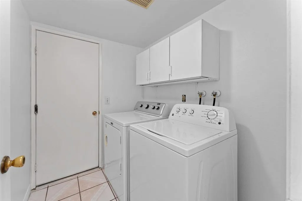 https://cdn.realtyfeed.com/cdn/127/306544635/10eca4b2bf41b3fc799c1321e8d24207.webp