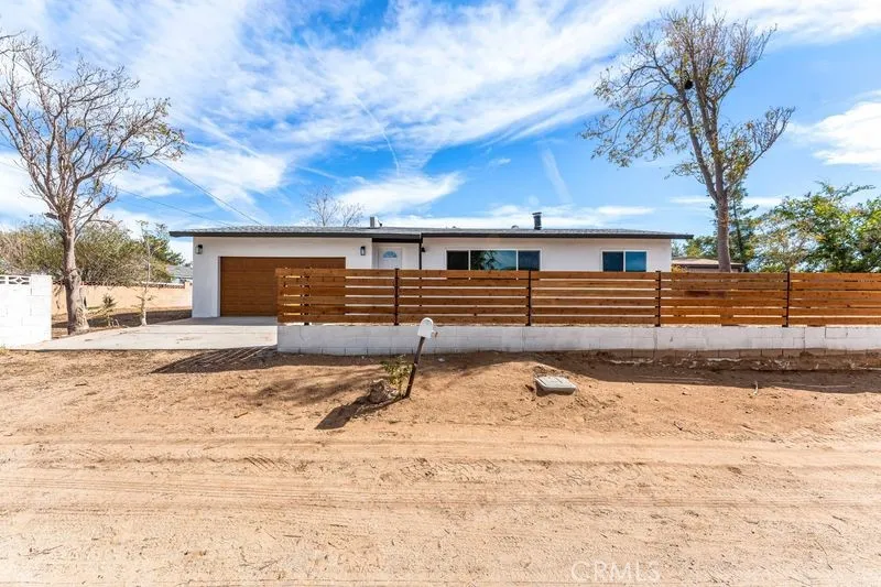 42524 42nd West, Quartz Hill, CA 93536