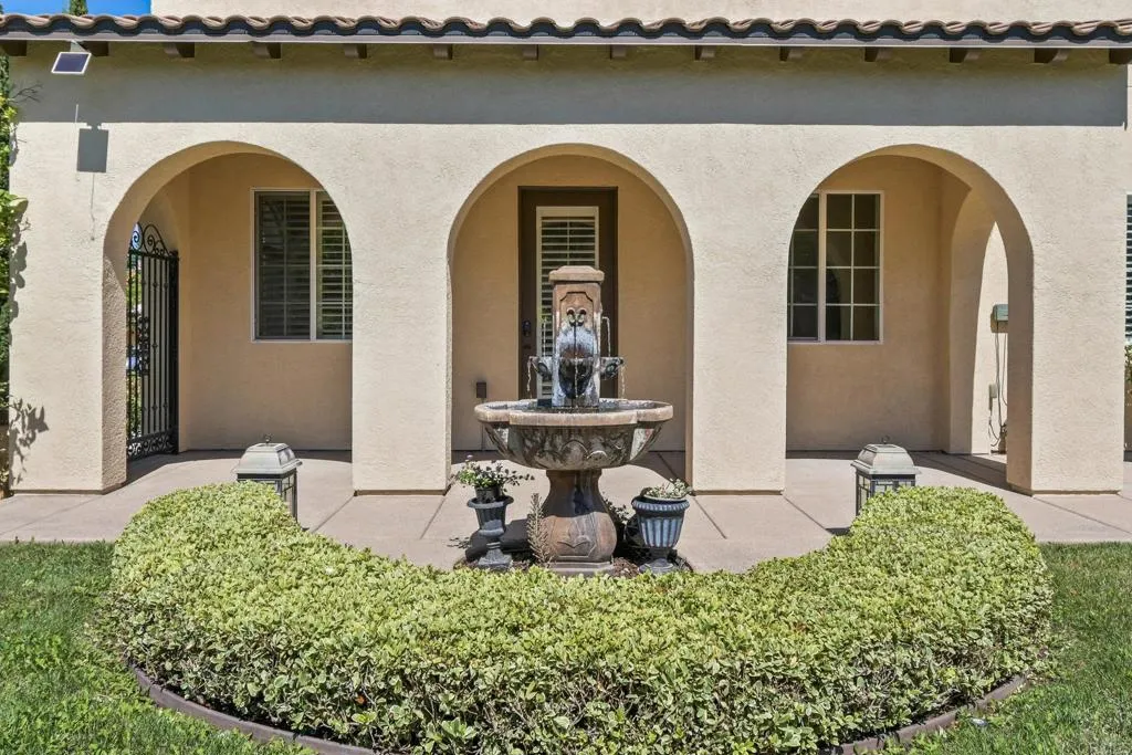 https://cdn.realtyfeed.com/cdn/127/306544759/0323d9a0996de49134362f6c7c45dd8d.webp