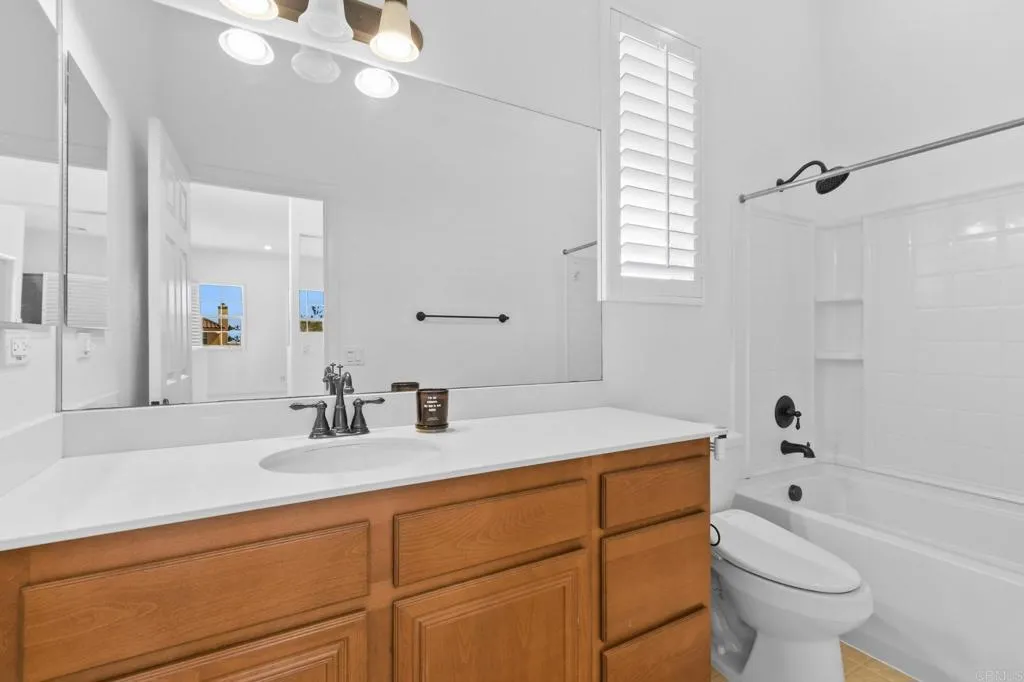 https://cdn.realtyfeed.com/cdn/127/306544759/65eaddd35509ff343167f7413de75f94.webp