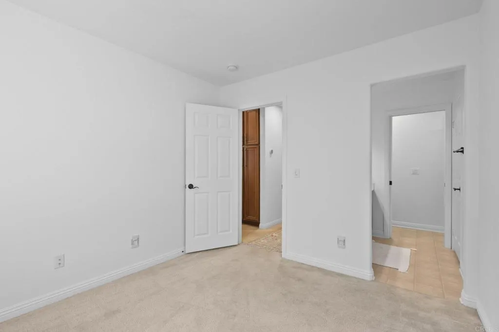 https://cdn.realtyfeed.com/cdn/127/306544759/bfe695551253f698ac7808d1595362c4.webp