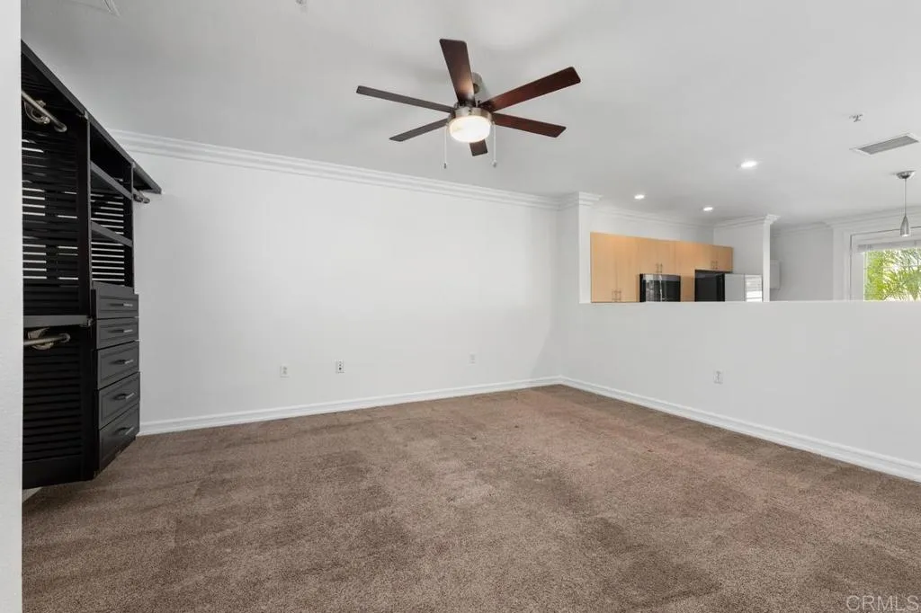 https://cdn.realtyfeed.com/cdn/127/306544815/894c6223adfa2430747f2be139e75a44.webp