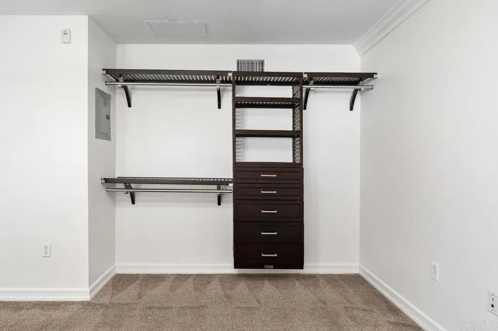 https://cdn.realtyfeed.com/cdn/127/306544815/d2a3255e71376351be462787e6a3997f.webp
