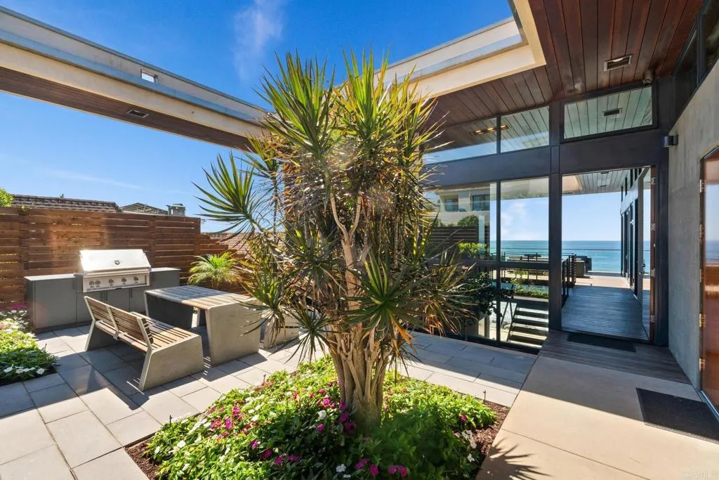 https://cdn.realtyfeed.com/cdn/127/306544858/0661e5b1d67f24a8fec5e6940a0a2048.webp