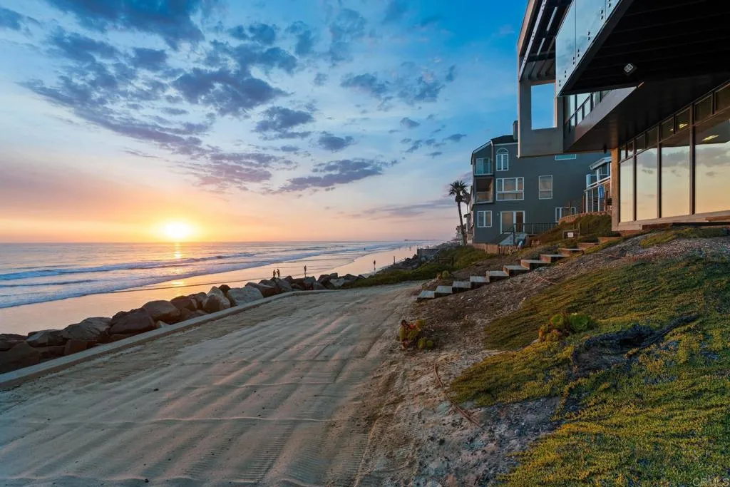 https://cdn.realtyfeed.com/cdn/127/306544858/360571059527dcbb38b9c12186c438bb.webp