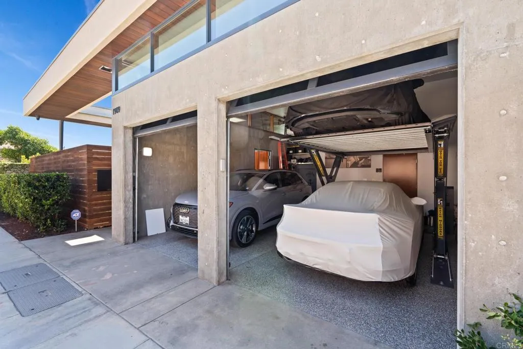 https://cdn.realtyfeed.com/cdn/127/306544858/aed76fa57979ed6e9a669956a7513004.webp