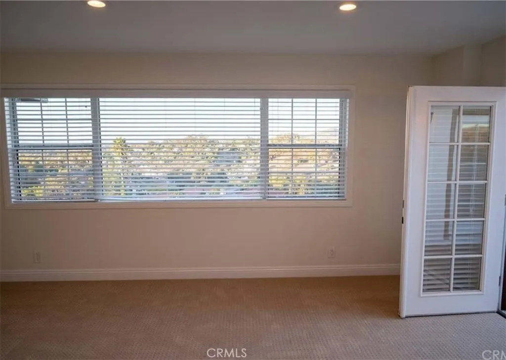 https://cdn.realtyfeed.com/cdn/127/306544866/0abd98b0e48530c13ec0ad00b392d90d.webp