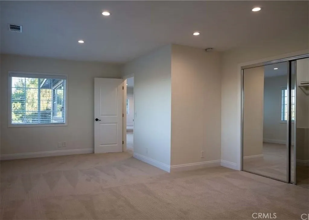 https://cdn.realtyfeed.com/cdn/127/306544866/562f1a24f4e05d4423f9bbf054cae790.webp