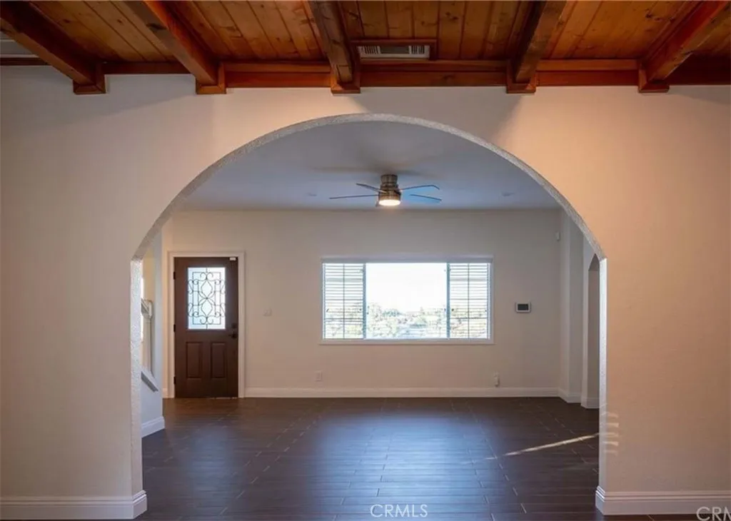 https://cdn.realtyfeed.com/cdn/127/306544866/b03bd3e995902c7f77fd3371f1361db5.webp