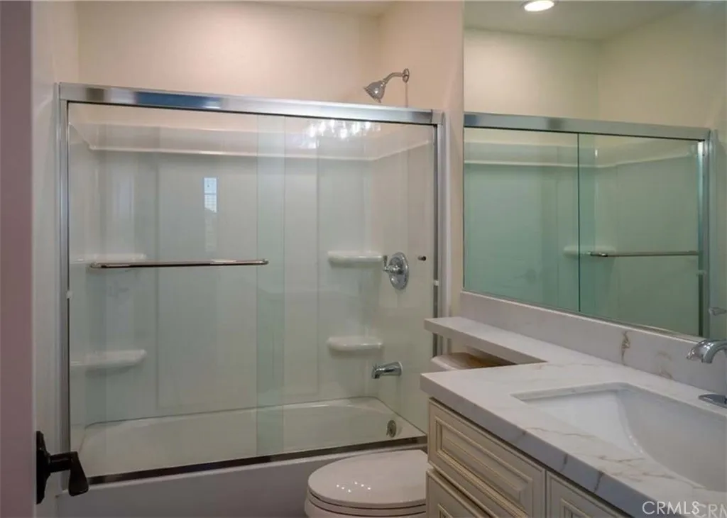 https://cdn.realtyfeed.com/cdn/127/306544866/c9f33c60466c69eb30d16a0cea185f6f.webp