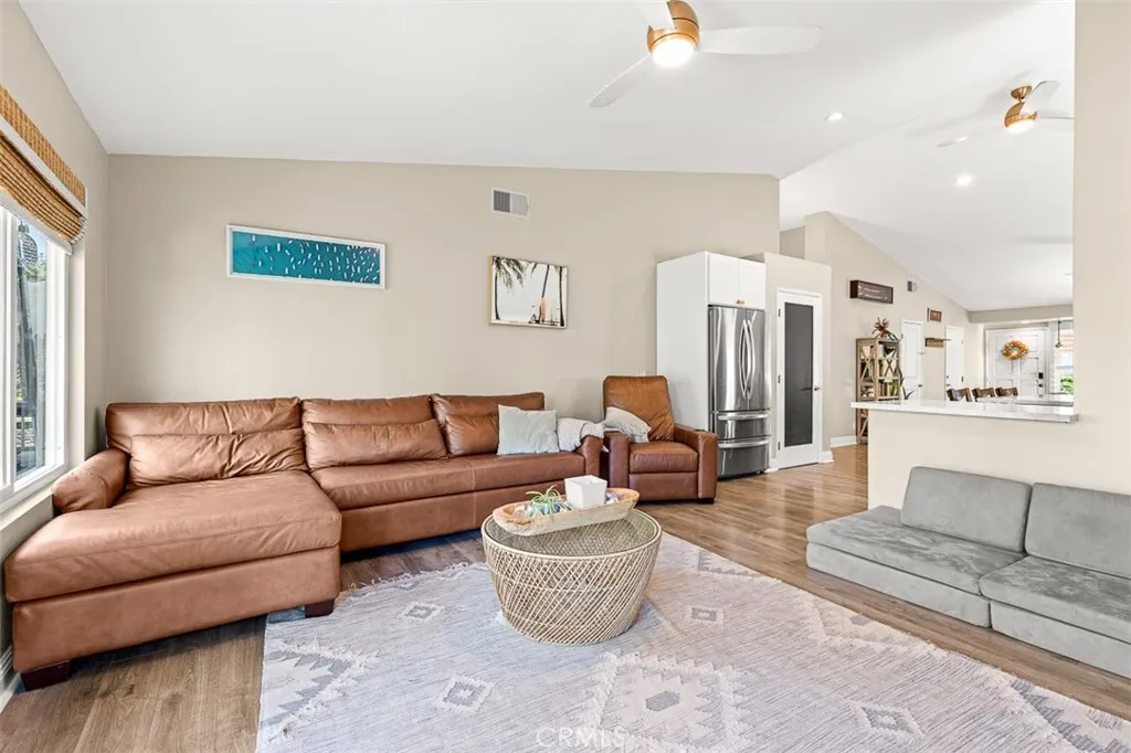 https://cdn.realtyfeed.com/cdn/127/306544876/c01c3a8fa541c6ab865d0755cfe4595f.webp