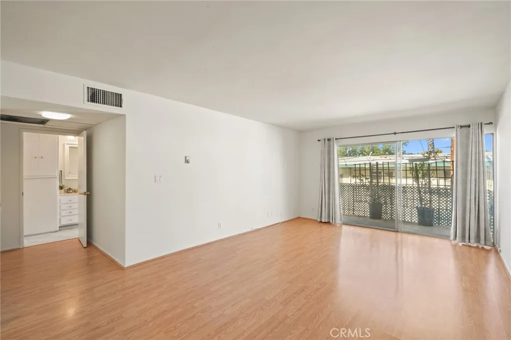 10240 Camarillo Street Unit 204, Toluca Lake, CA 91602 - Photo 2 of 17, Toluca Lake, CA