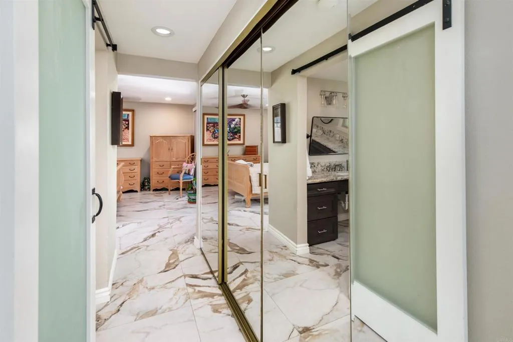 Photo #15: NDP2509121 Listing: Photo #15