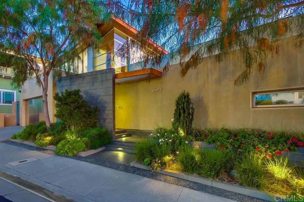 https://cdn.realtyfeed.com/cdn/127/306545139/7e6b75dd3a10c4ad696eafad03a212a8.webp