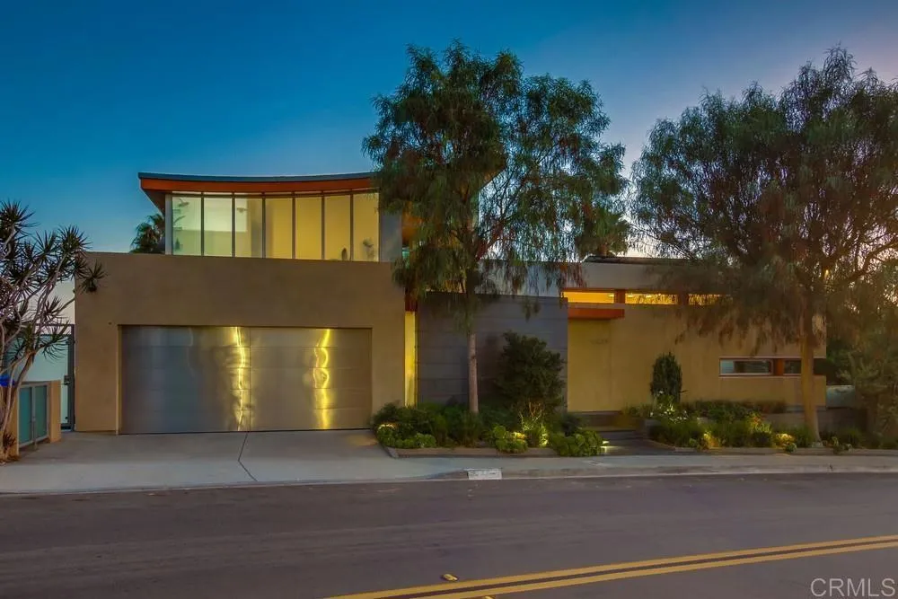 https://cdn.realtyfeed.com/cdn/127/306545139/9f8218f744b4bda4aad54bbd461858bc.webp