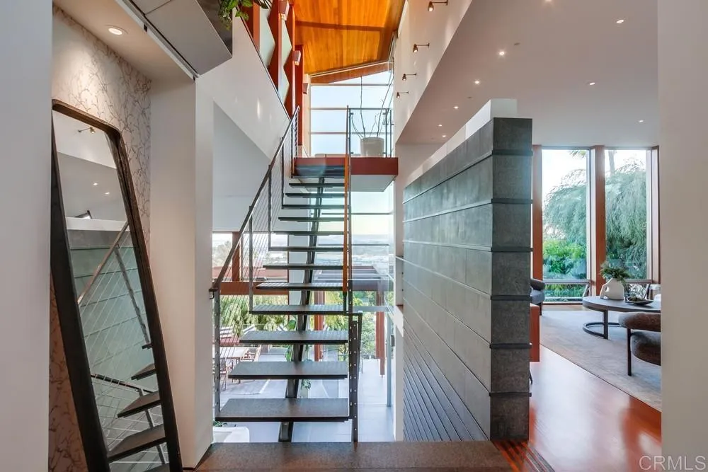 https://cdn.realtyfeed.com/cdn/127/306545139/b58bade089e3383bb71347e9b4edd19c.webp