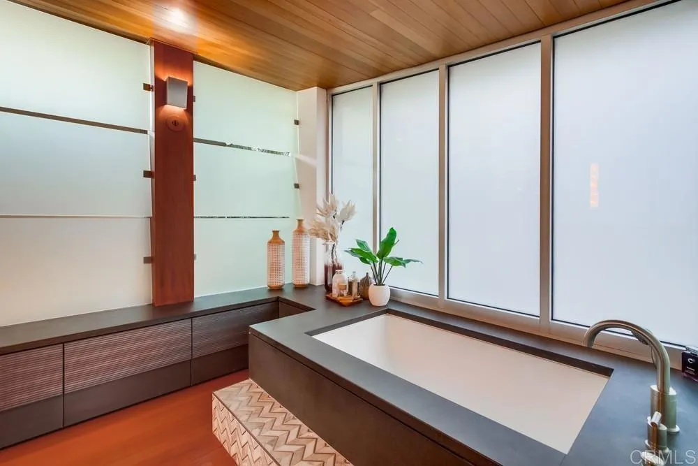https://cdn.realtyfeed.com/cdn/127/306545139/d6c0345644a60d64e5322054582f818c.webp