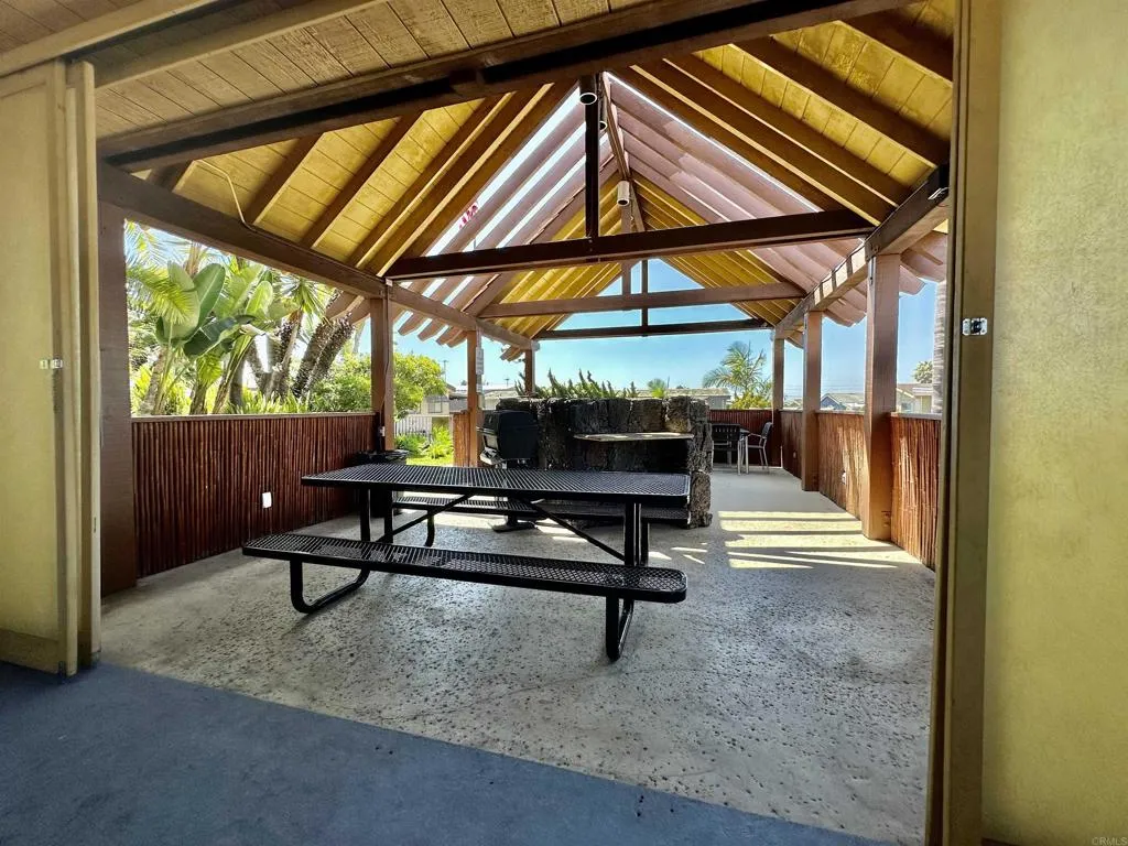 https://cdn.realtyfeed.com/cdn/127/306545227/aee6224d4dd11a0ea929a66a445032bb.webp