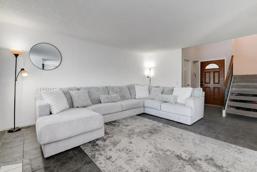 https://cdn.realtyfeed.com/cdn/127/306545318/5a735adad9b2506370116bb27e7c5dce.webp