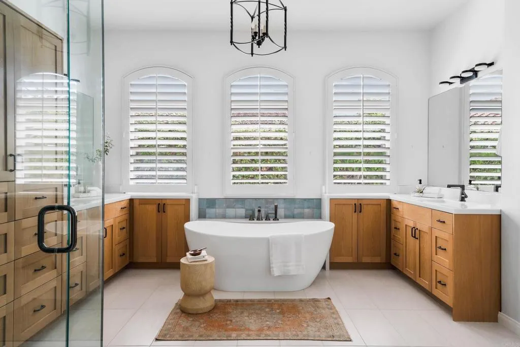 https://cdn.realtyfeed.com/cdn/127/306545331/1be4c74bd60204d88865e66a850997d9.webp
