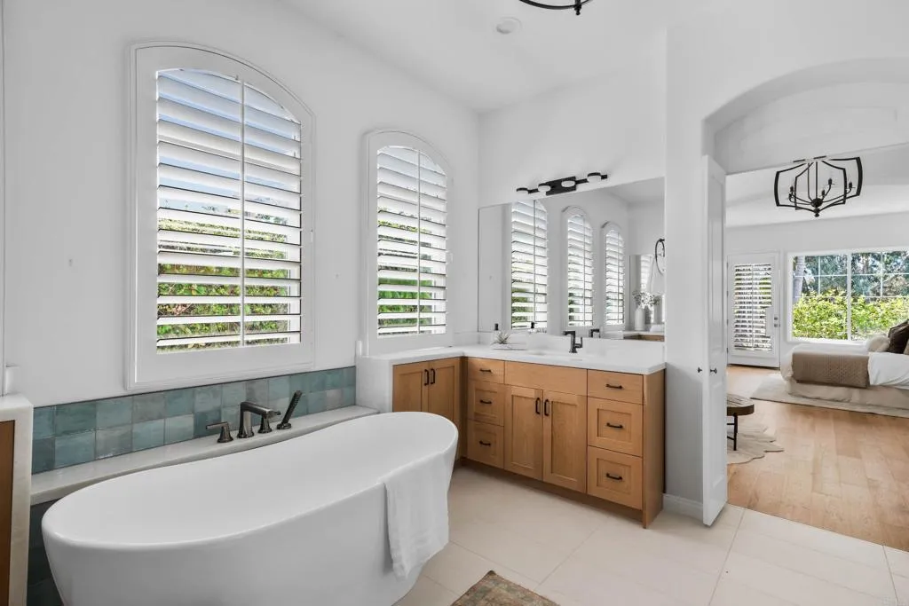 https://cdn.realtyfeed.com/cdn/127/306545331/2914a82db2f7d0010e6b83d8139dc72b.webp