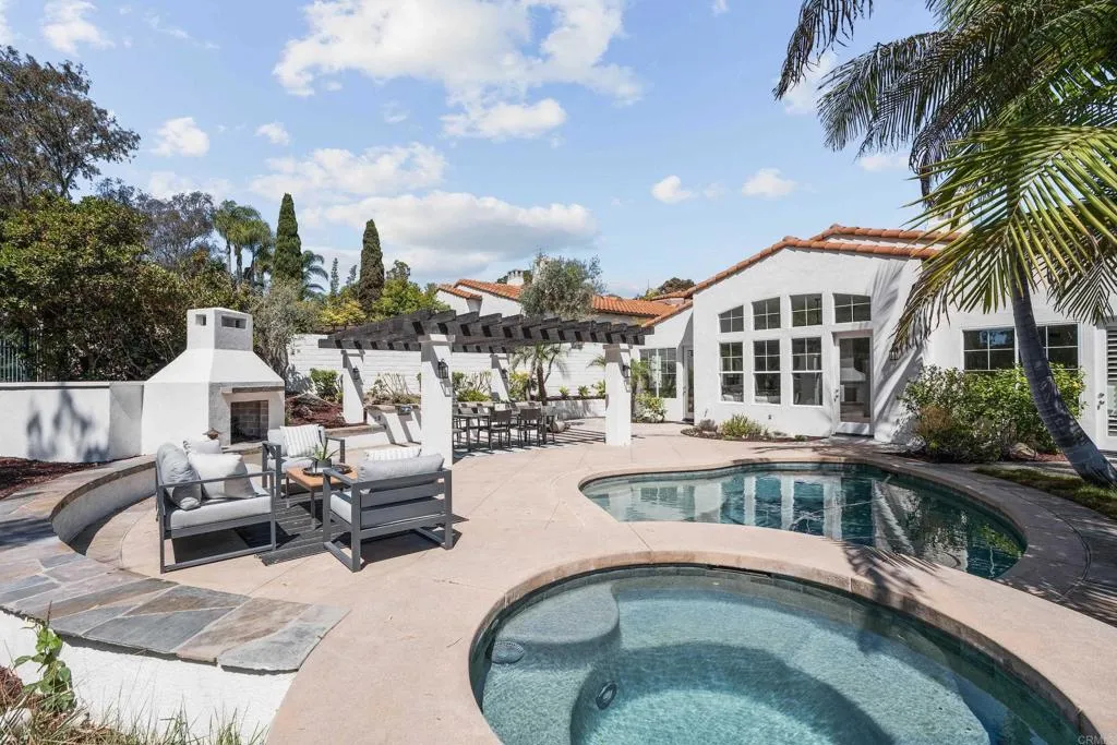 https://cdn.realtyfeed.com/cdn/127/306545331/5b7590cf55a4c51174d3039480a0ea4a.webp