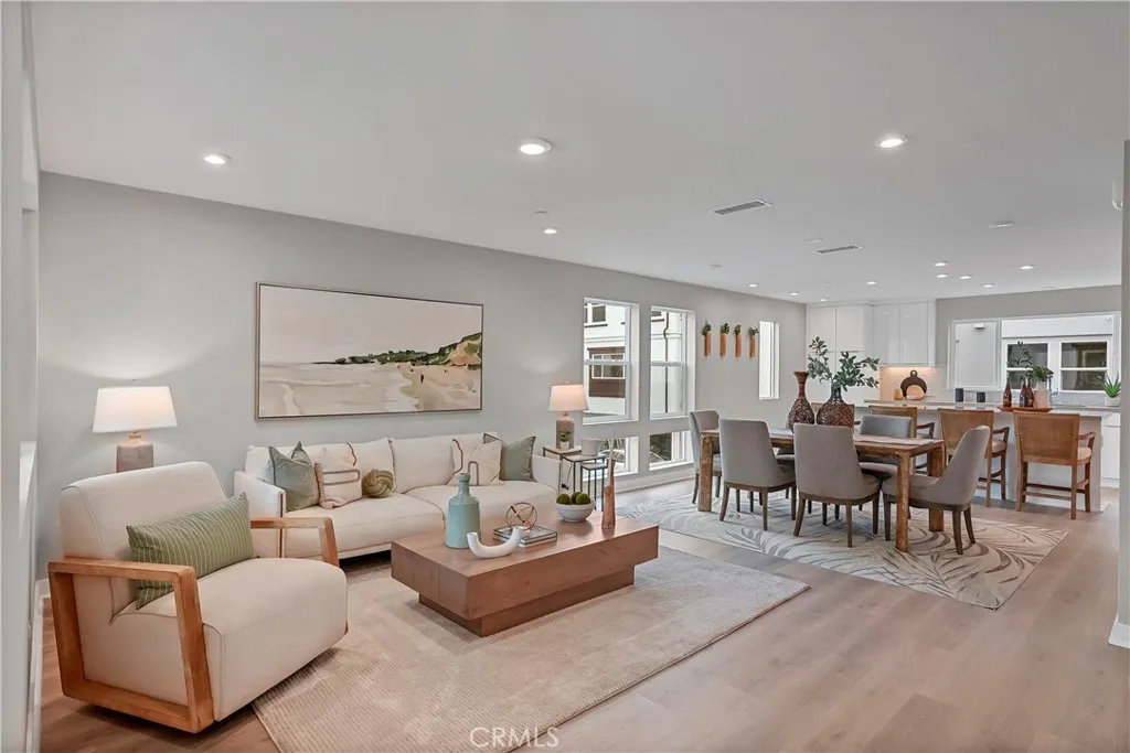 Photo #2: OC25219308 Listing 