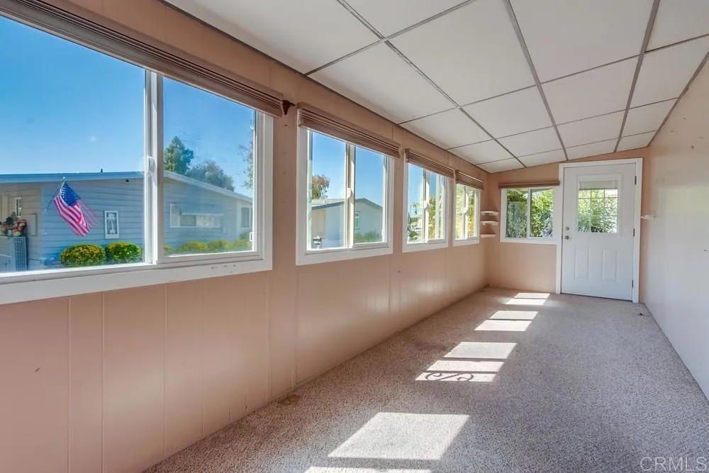 https://cdn.realtyfeed.com/cdn/127/306545531/331c59fac2031ddb5a014e5563b4441d.webp